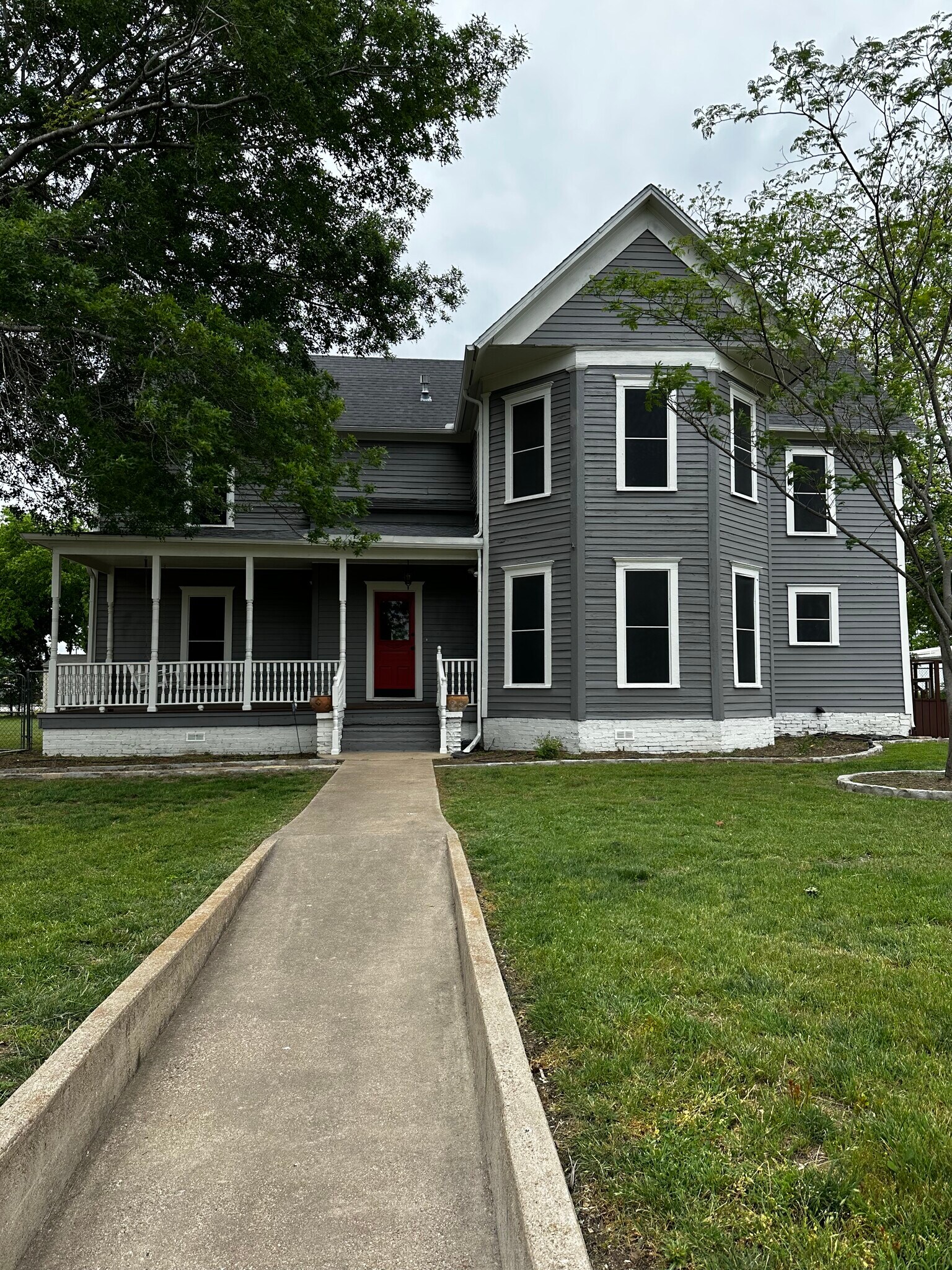 140 S Dobson St, Burleson, TX for sale Building Photo- Image 1 of 1