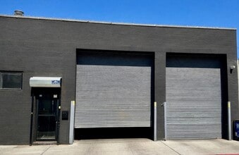 690-692 3rd Ave, Brooklyn, NY à louer Photo intérieure- Image 1 de 3