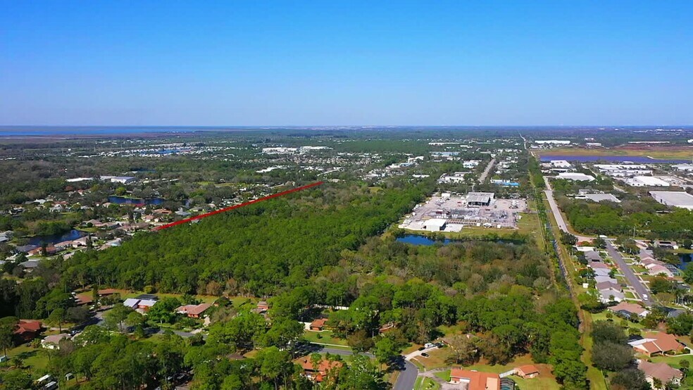 9025 Ellis Rd, Melbourne, FL à vendre - Vidéo sur l’inscription commerciale - Image 2 de 12