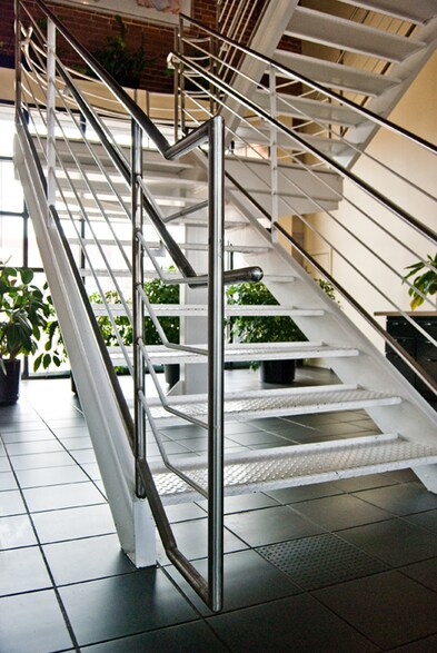 700 W Pete Rose Way, Cincinnati, OH à louer - Hall d’entrée - Image 3 de 10