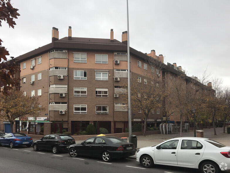 Calle De La Fuente Carrantona, 51, Madrid, Madrid à louer - Photo principale - Image 1 de 3