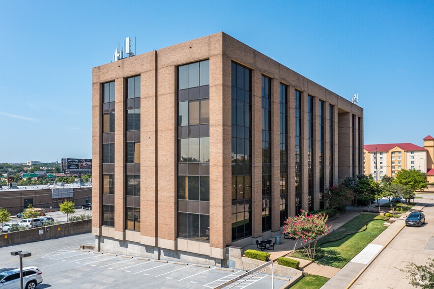 9900 N Central Expy, Dallas, TX for lease - Building Photo - Image 2 of 8