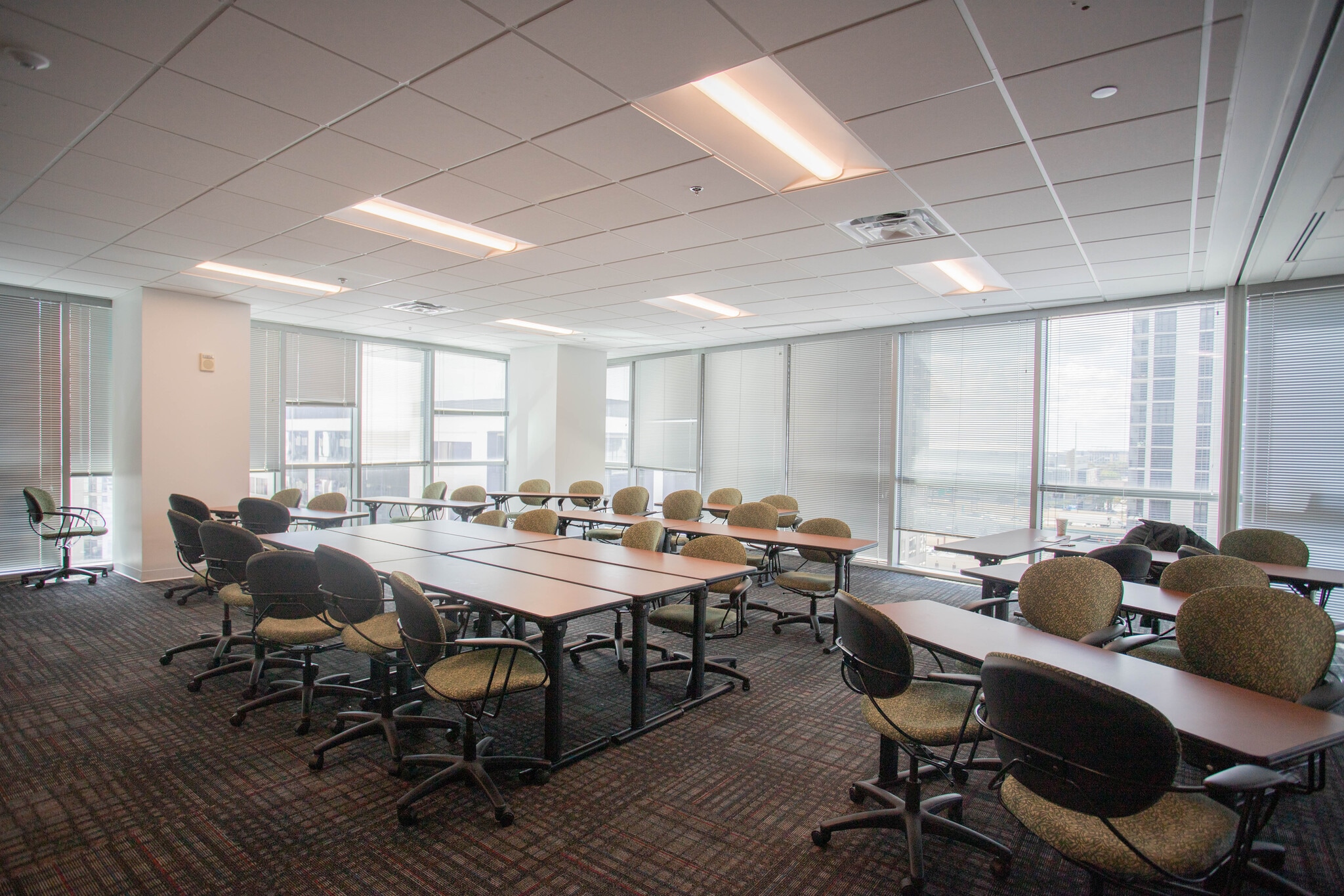 121-189 S Orange Ave, Orlando, FL à vendre Photo intérieure- Image 1 de 6