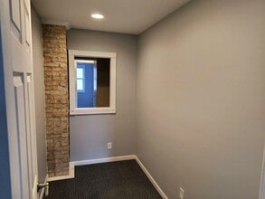 7725 Taft St, Merrillville, IN for lease Interior Photo- Image 1 of 1