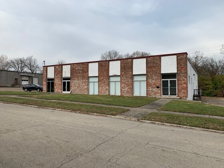 70-80 Novner Dr, Woodlawn, OH for lease - Primary Photo - Image 1 of 6
