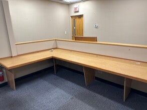 321-395 E Dundee Rd, Wheeling, IL for lease Building Photo- Image 2 of 10