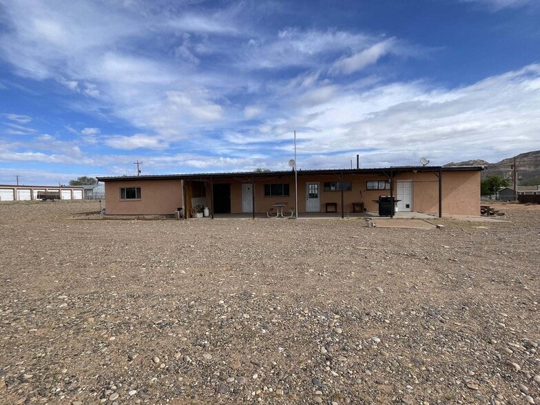 50 E Concord Bridge St, Big Water, UT à vendre - Photo du bâtiment - Image 2 de 16