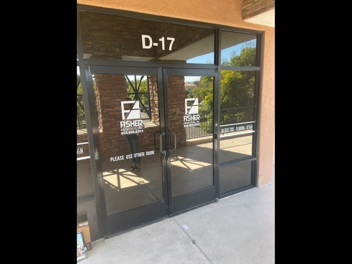 6591-6599 Collins Dr, Moorpark, CA for lease Building Photo- Image 1 of 3