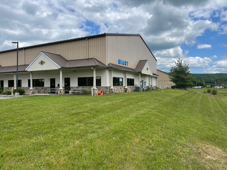 1 Park Lake Rd, Sparta, NJ for lease - Building Photo - Image 2 of 5