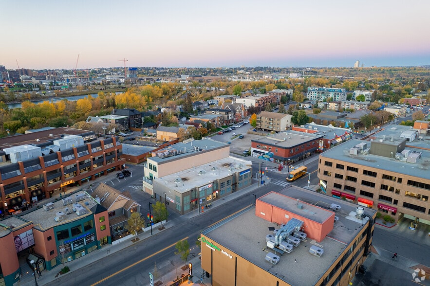 1217 Kensington Rd NW, Calgary, AB à louer - Aérien - Image 3 de 6
