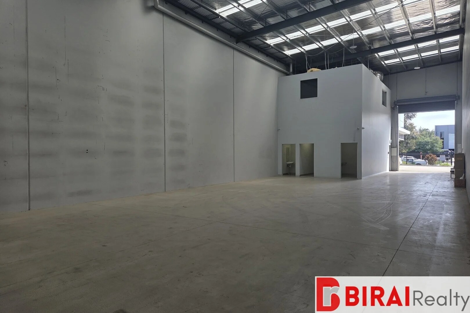 32 Ravenhall Way, Ravenhall for lease Interior Photo- Image 1 of 17