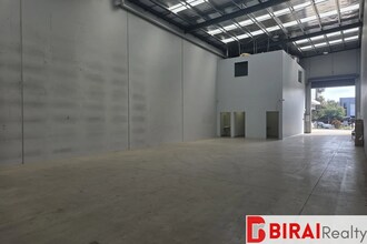 32 Ravenhall Way, Ravenhall for lease Interior Photo- Image 1 of 17