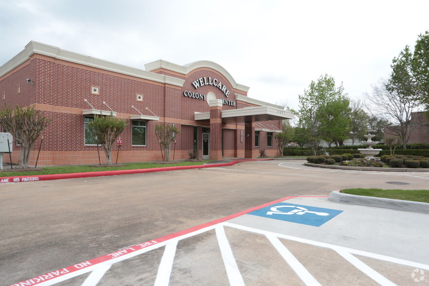 4427 Highway 6, Sugar Land, TX à louer - Photo principale - Image 1 de 2