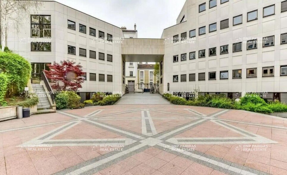 18 Rue Pasteur, Le Kremlin-Bicêtre for lease - Building Photo - Image 2 of 8