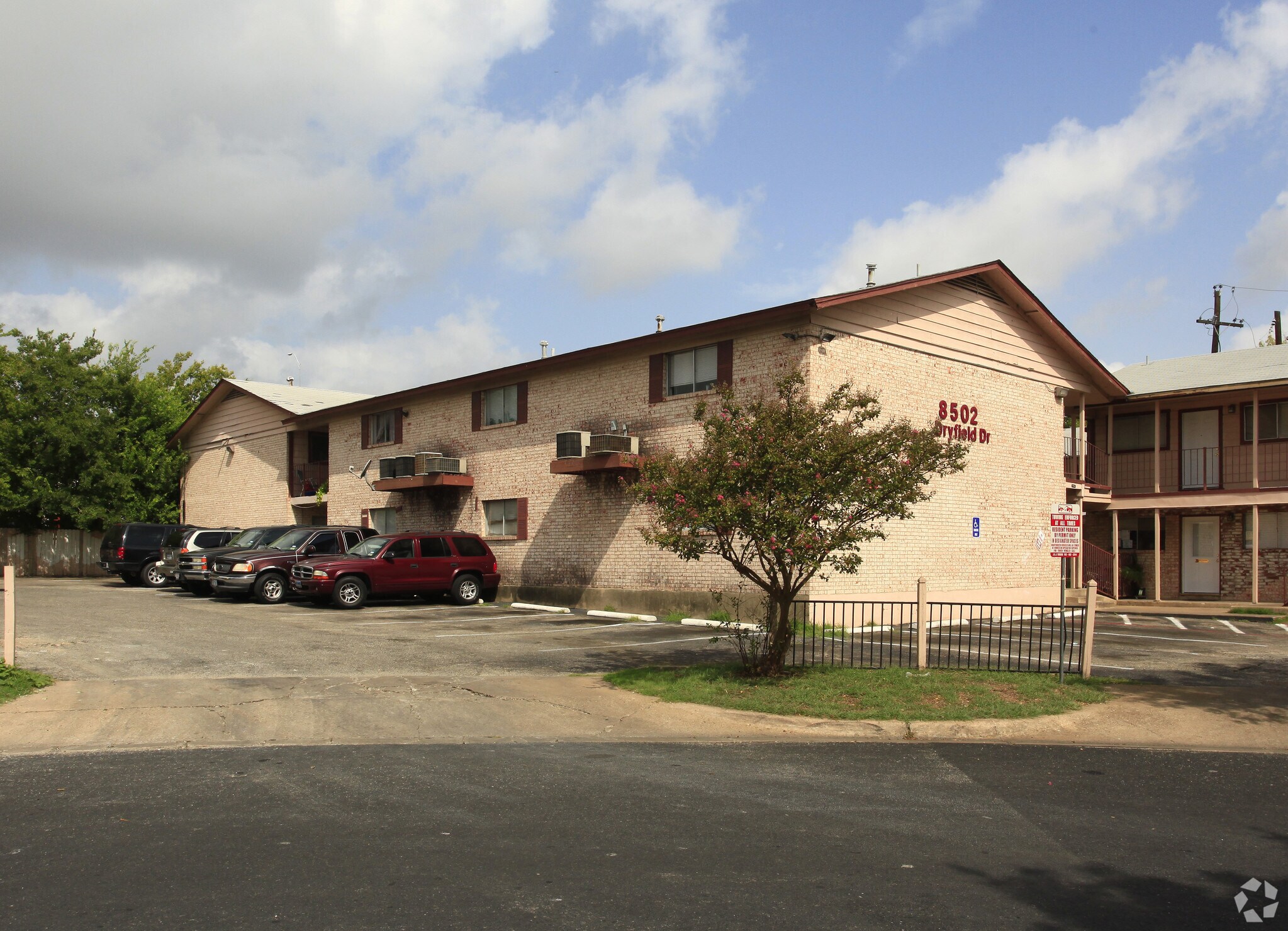 8502 Dryfield Dr, Austin, TX à vendre Photo principale- Image 1 de 5