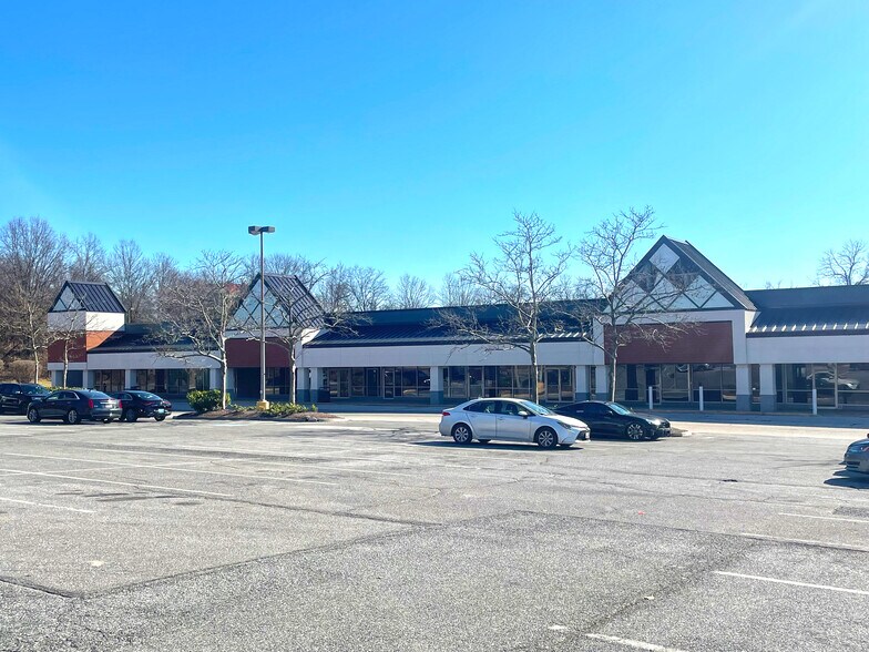 8511-8585 Landover Rd, Landover, MD à louer - Photo du bâtiment - Image 2 de 11