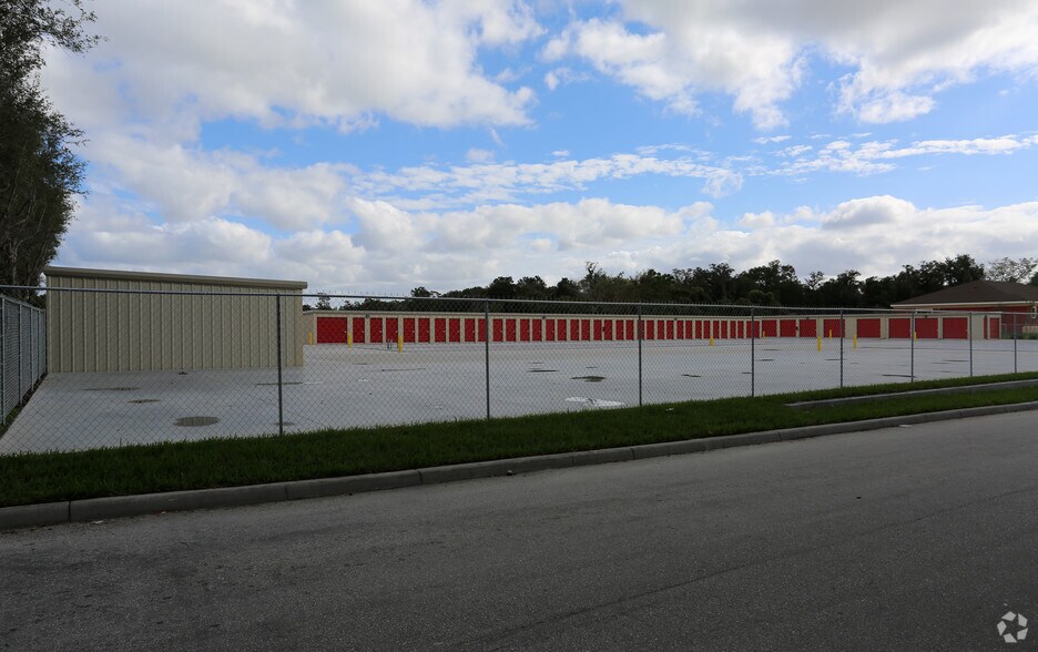 5645 W State Road 46, Sanford, FL à louer - Photo du bâtiment - Image 3 de 6