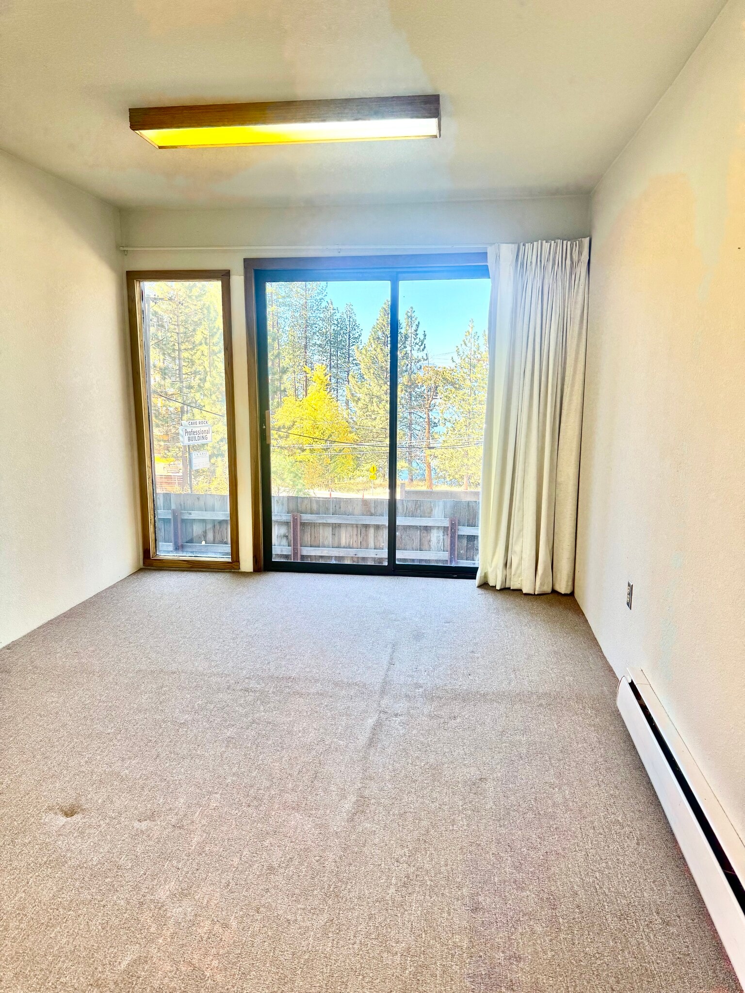 1300 Cave Rock dr, Glenbrook, NV à vendre Photo principale- Image 1 de 12