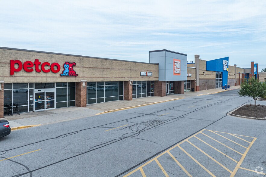 10300 Indianapolis Blvd, Highland, IN à louer - Photo principale - Image 1 de 4