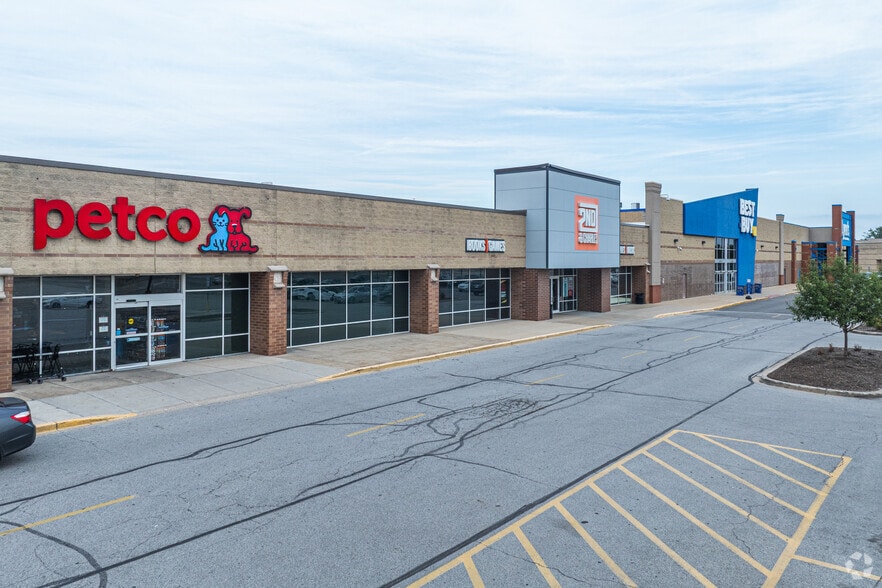 10300 Indianapolis Blvd, Highland, IN for lease - Primary Photo - Image 1 of 4