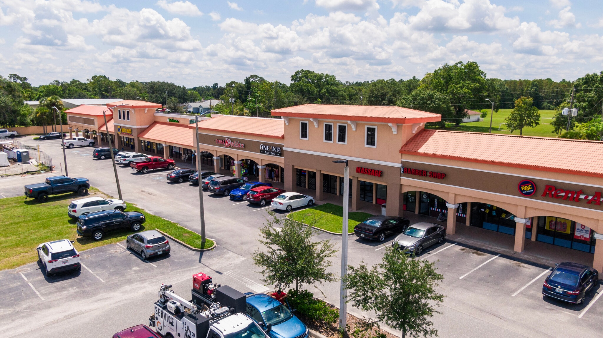 10376 E Colonial Dr, Orlando, FL for lease Building Photo- Image 1 of 5