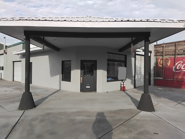 129 Broadway Ave S, Buhl, ID à vendre - Photo du bâtiment - Image 2 de 10