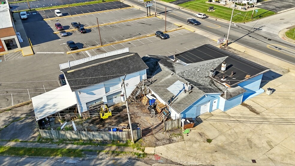 2668 Charlestown Rd, New Albany, IN for lease - Building Photo - Image 3 of 30