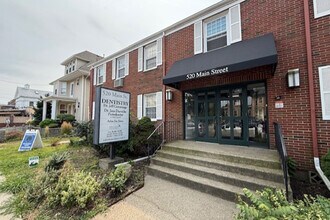 520 Main St, Waltham, MA for lease Interior Photo- Image 2 of 8