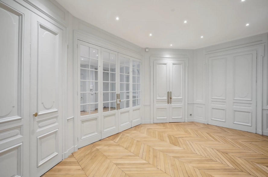 60 Rue François Ier, Paris for lease - Building Photo - Image 3 of 5