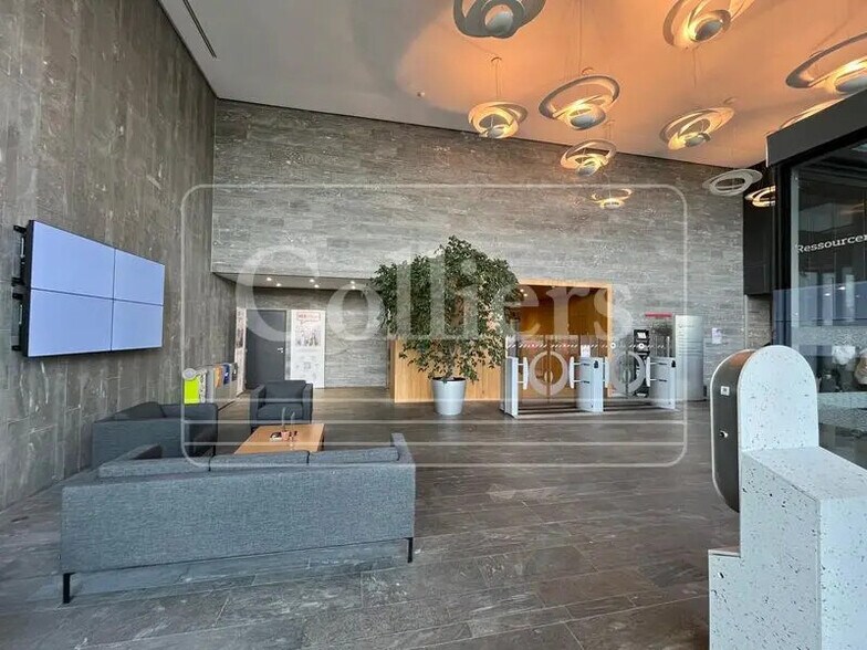 2-4 Avenue Des Canuts, Vaulx-en-Velin for lease - Lobby - Image 3 of 22