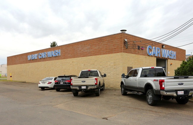 More details for Em’s Lube Shop & Car Wash – for Sale, Edmonton, AB