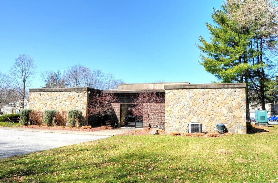 10 Boice Rd, Hyde Park, NY à vendre - Photo du bâtiment - Image 3 de 26
