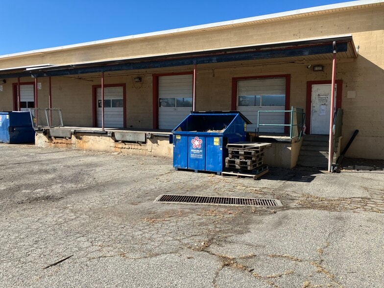 2233 S 300 E, Salt Lake City, UT for lease - Building Photo - Image 2 of 10