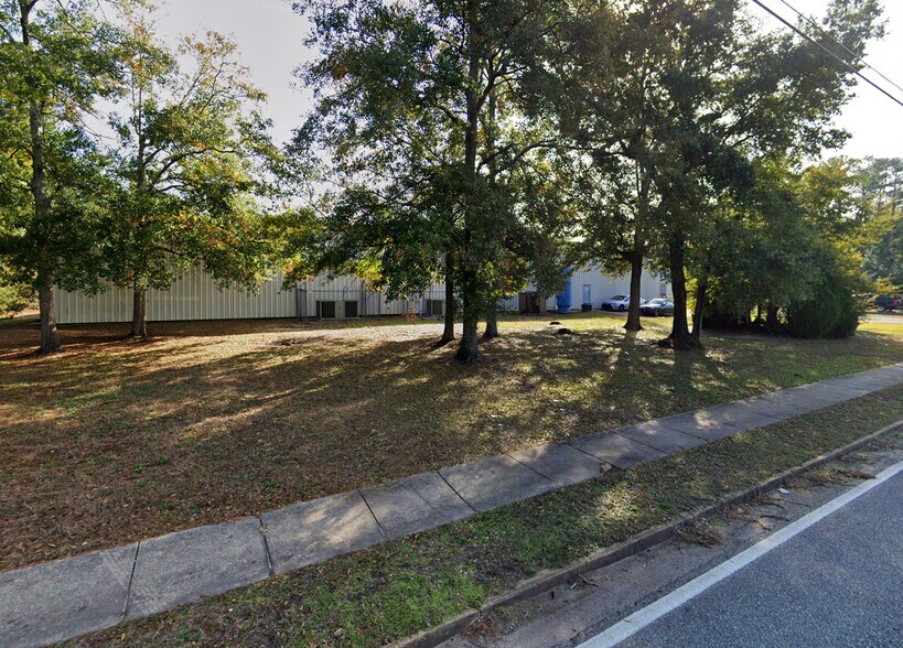 402 Western Dr, Mobile, AL à louer - Photo du bâtiment - Image 2 de 5