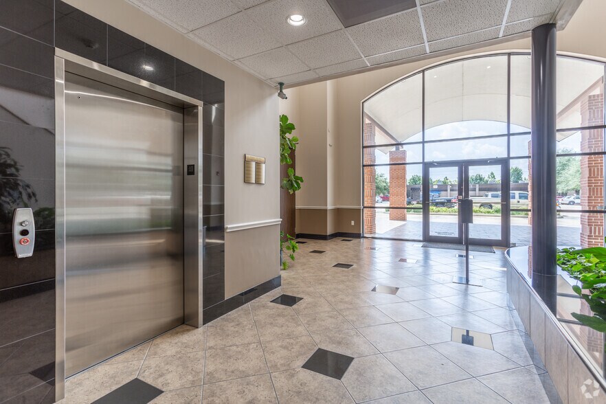 14521 Old Katy Rd, Houston, TX à louer - Photo intérieure - Image 3 de 17