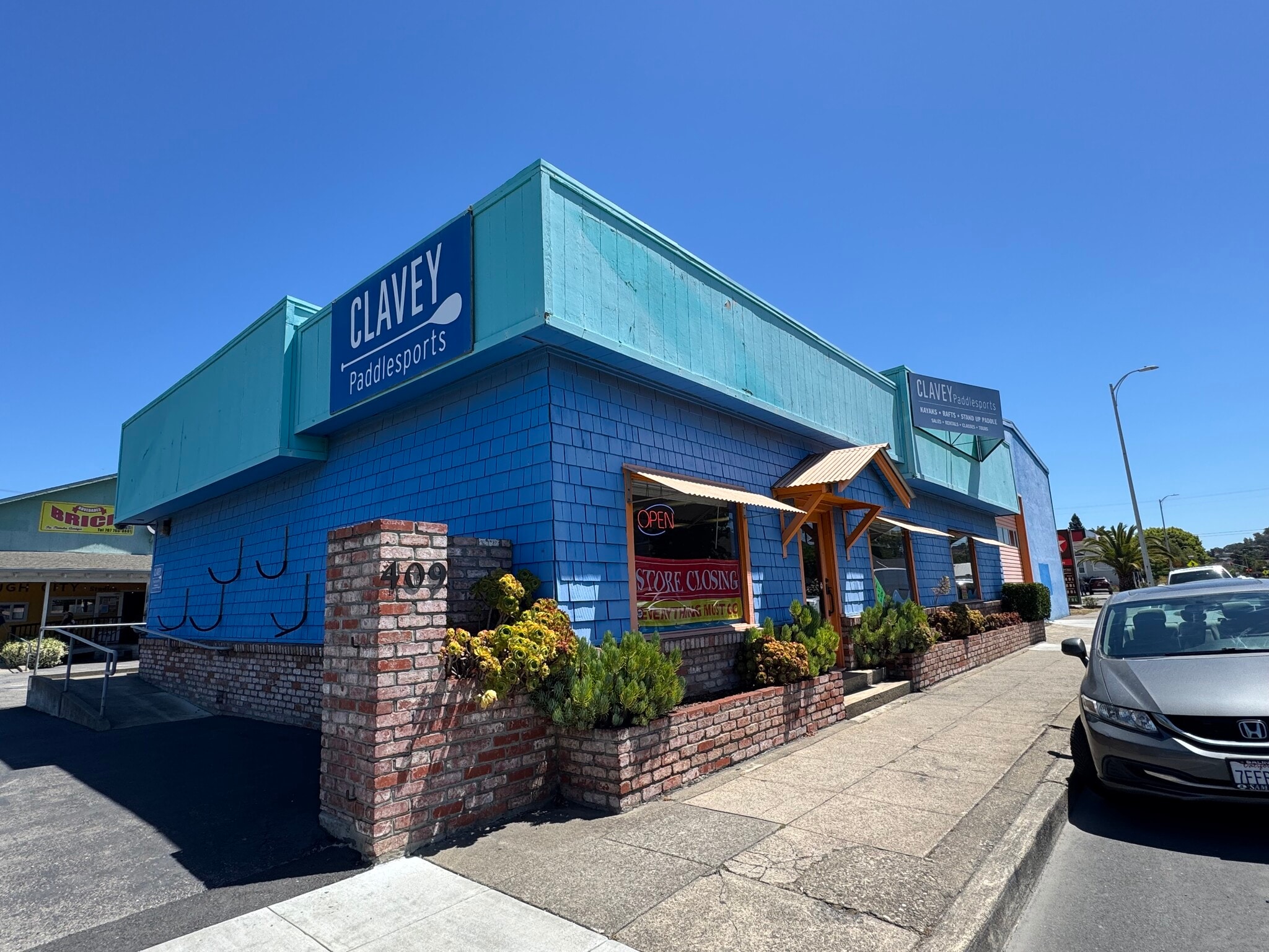 409 S Petaluma Blvd, Petaluma, CA for sale Building Photo- Image 1 of 12