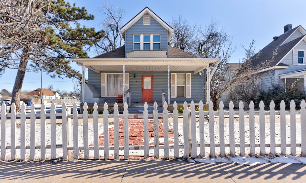 316-320 N Choctaw portfolio of 2 properties for sale on LoopNet.ca - Building Photo - Image 3 of 69