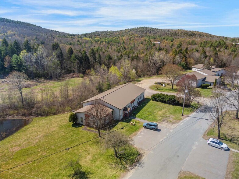 867 Route 12, Westmoreland, NH à vendre - Photo du bâtiment - Image 2 de 3