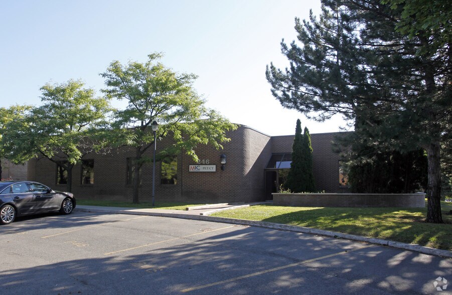 246 Matheson Blvd E, Mississauga, ON for sale - Primary Photo - Image 1 of 1