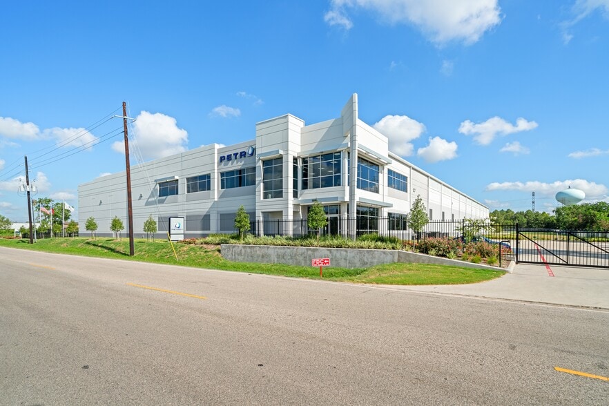 1500 Aldine Western, Houston, TX for lease - Building Photo - Image 3 of 16