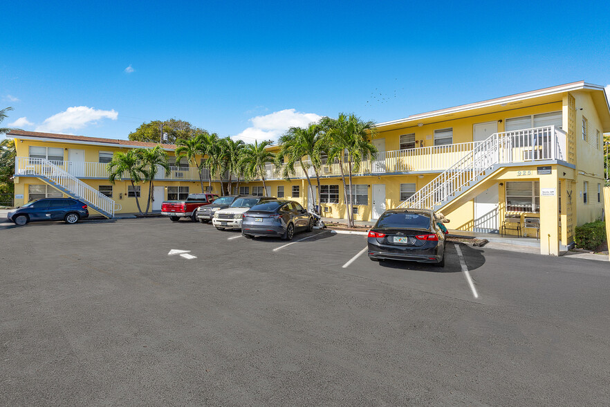 925 S K St, Lake Worth, FL for sale - Building Photo - Image 2 of 17