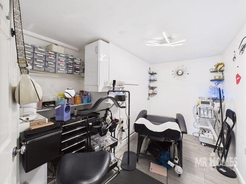 330 Cowbridge Road East, Cardiff for lease - Building Photo - Image 3 of 13