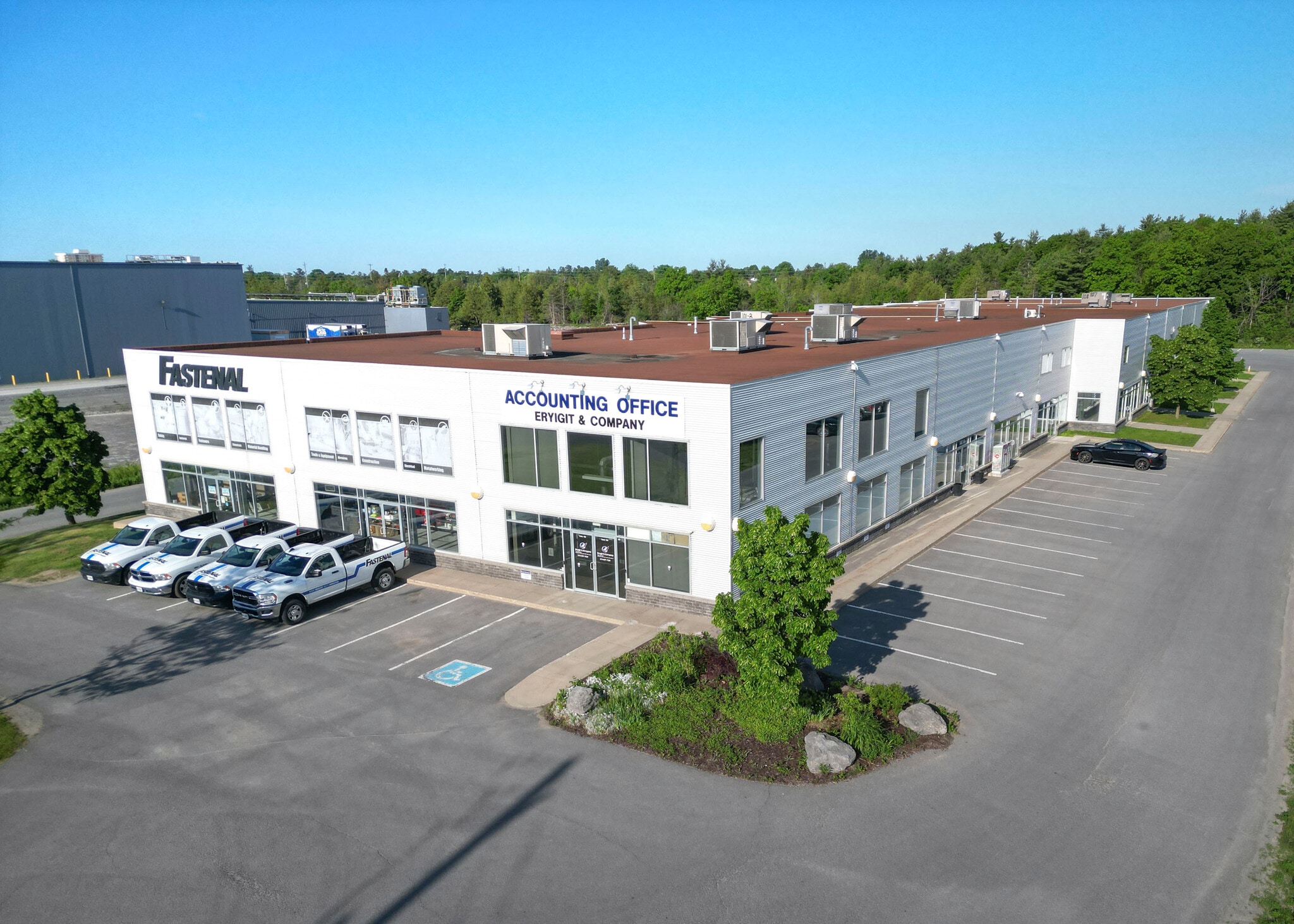 1225 Gardiners Rd, Kingston, ON for lease Building Photo- Image 1 of 8