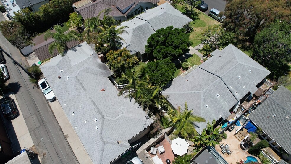 375 Aster St, Laguna Beach, CA à vendre - Photo du bâtiment - Image 3 de 39