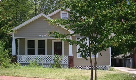 929 Avenue I, Huntsville, TX for sale Primary Photo- Image 1 of 2