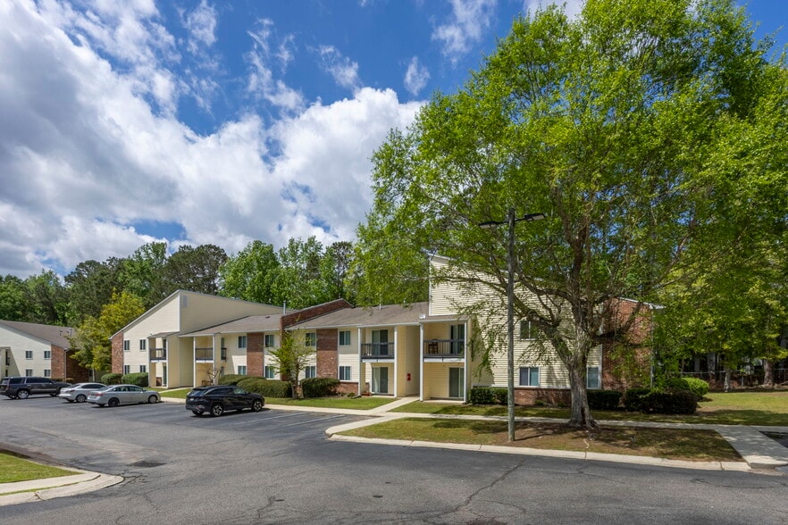 200 Bentree Ln, Florence, SC for sale - Building Photo - Image 2 of 46