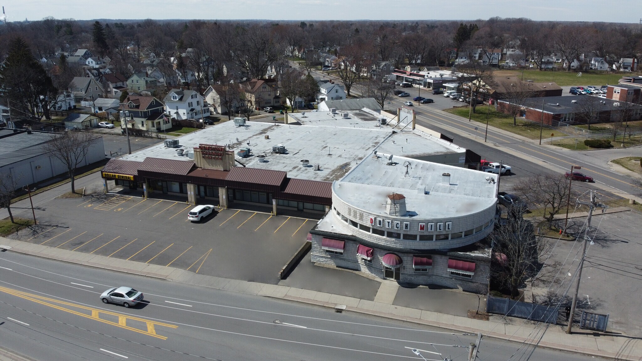 579 Stone Rd, Greece, NY à vendre Photo du bâtiment- Image 1 de 9