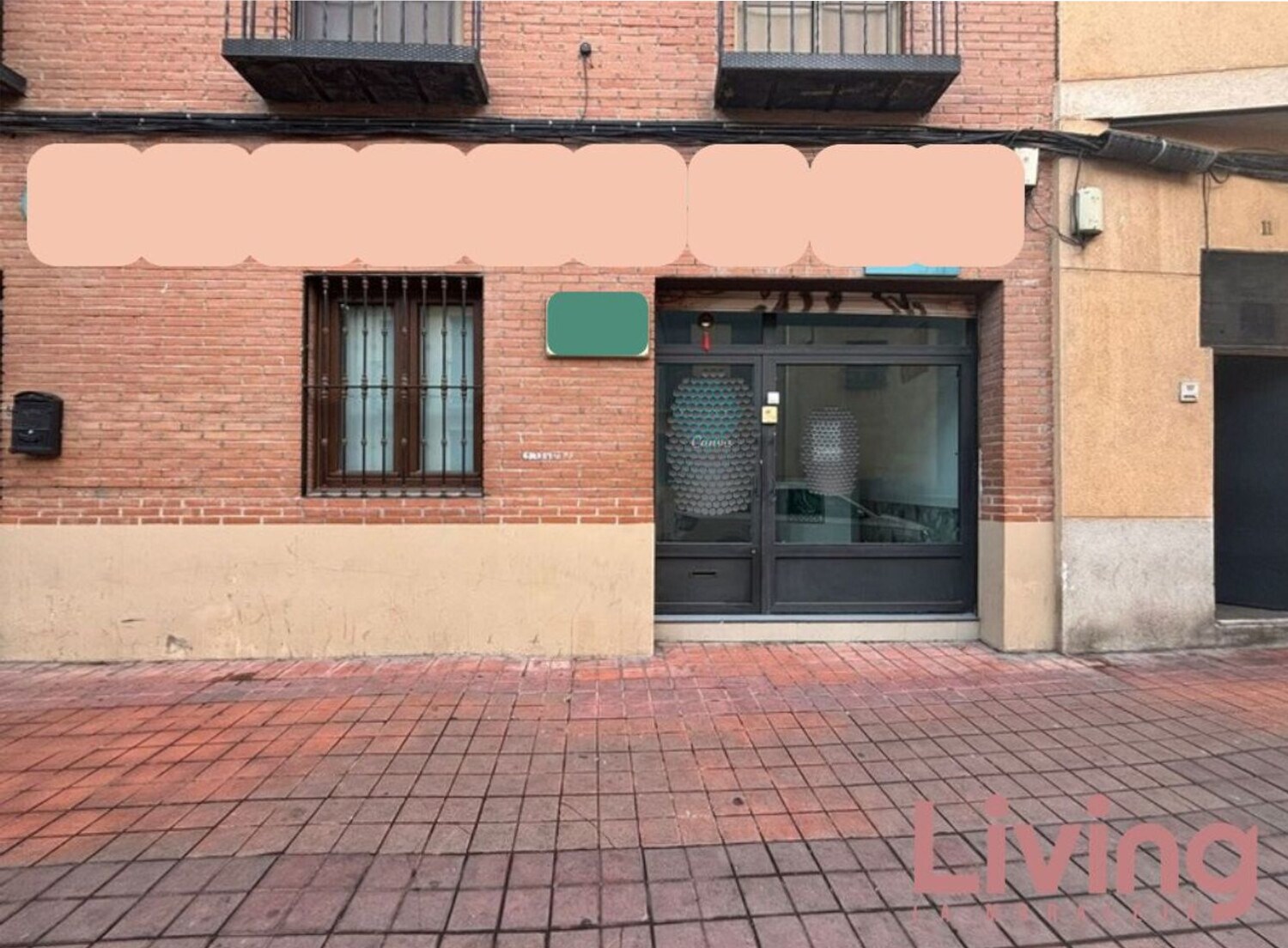 Office/Retail in Alcalá de Henares, Madrid for lease Primary Photo- Image 1 of 4