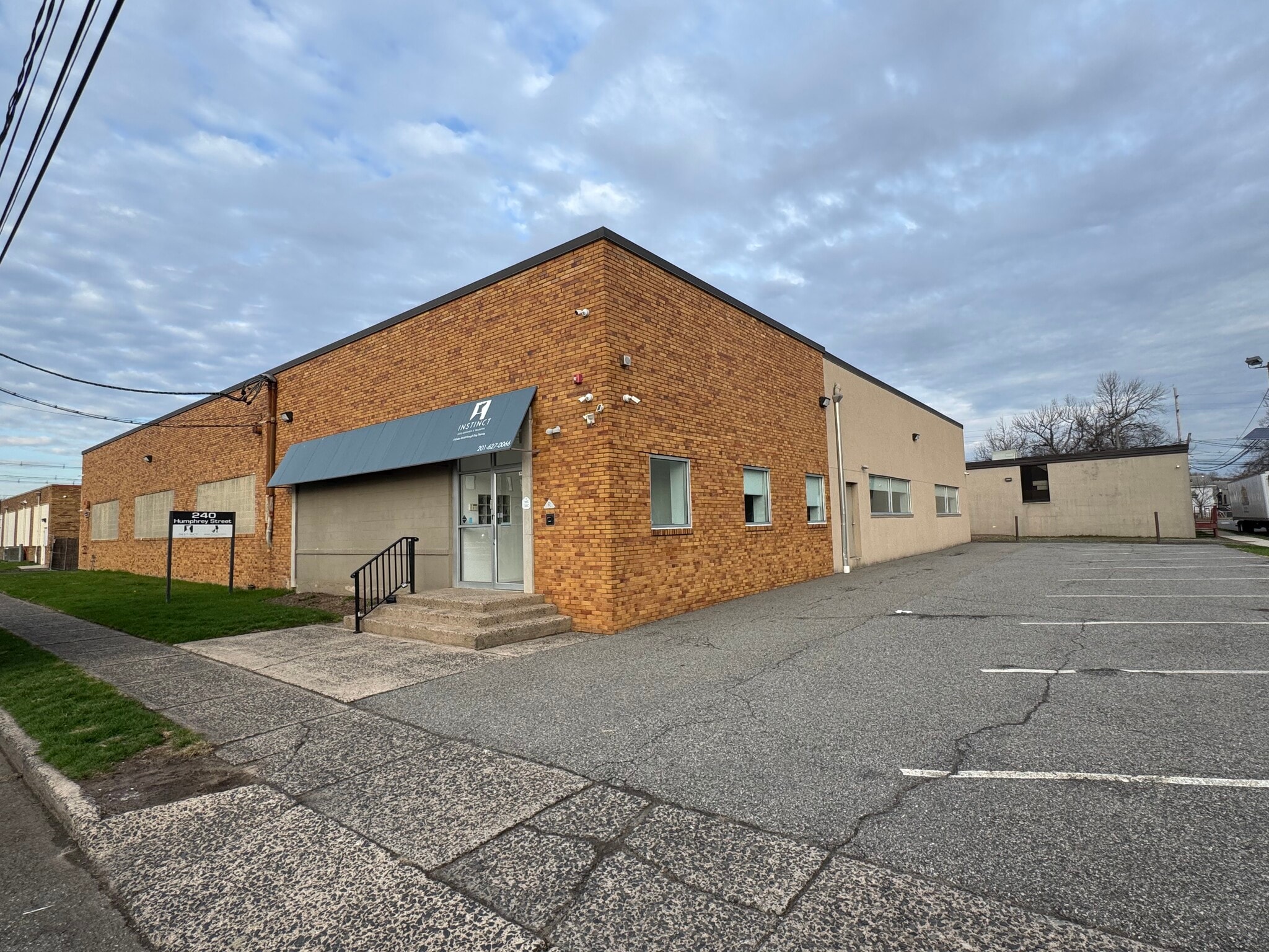 240 Humphrey St, Englewood, NJ for lease Building Photo- Image 1 of 12