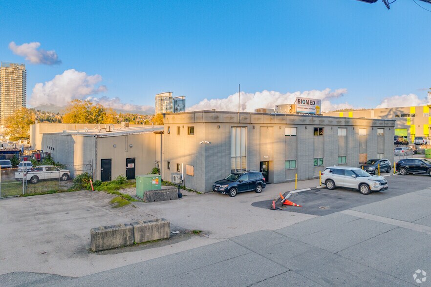 5371 Regent St, Burnaby, BC for sale - Primary Photo - Image 1 of 4